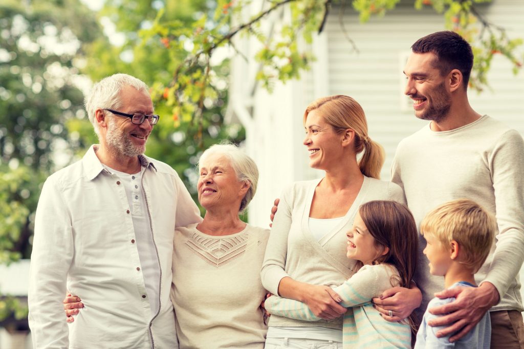 Safe-T Home Care recommends 10 activities for a parent with Alzheimer’s.